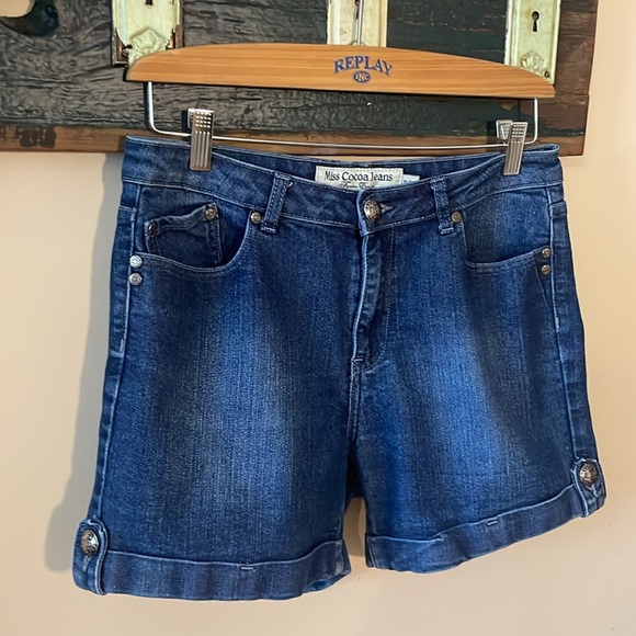 2/$30 Miss Cocoa Rolled Cuff Denim Jean Shorts Size 11/12 - Picture 2 of 13